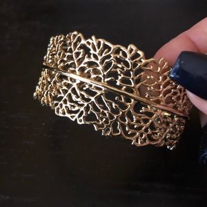 Stella & Dot Gold tone filagree cuff bracelet